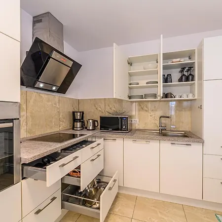 Casa Aurora 1 * Brasov